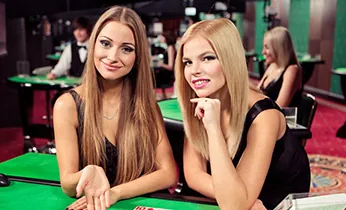 Đội ngũ chuyên gia của Luck8 làm việc tận tâm